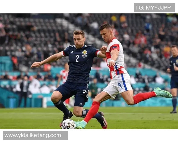 克罗地亚女足与乌克兰女足激战正酣争夺欧洲杯入场券